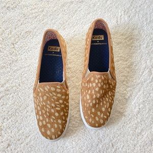 KEDS LEOPARD PLATFORM SLIP-ON SNEAKERS